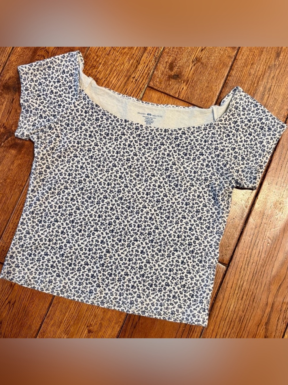 Floral Short Sleeve Top by Brandy Melville